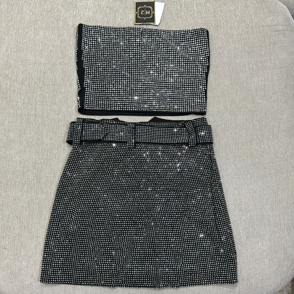 NWT Black Rhinestone Two Piece Belted Skirt Set - Picture 7 of 9